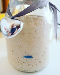 Sauerteig / Mutterhefe Sauerteig / Mutterhefe